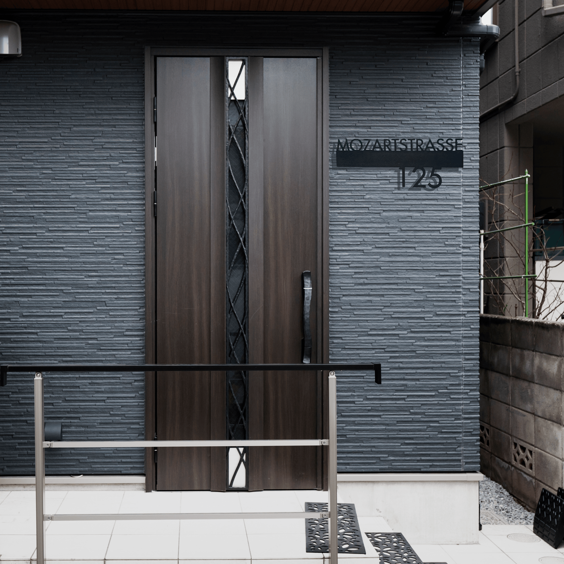 Einzigartige Hausnummern – Elegant, Modern und Wetterbeständig - Exact Designs