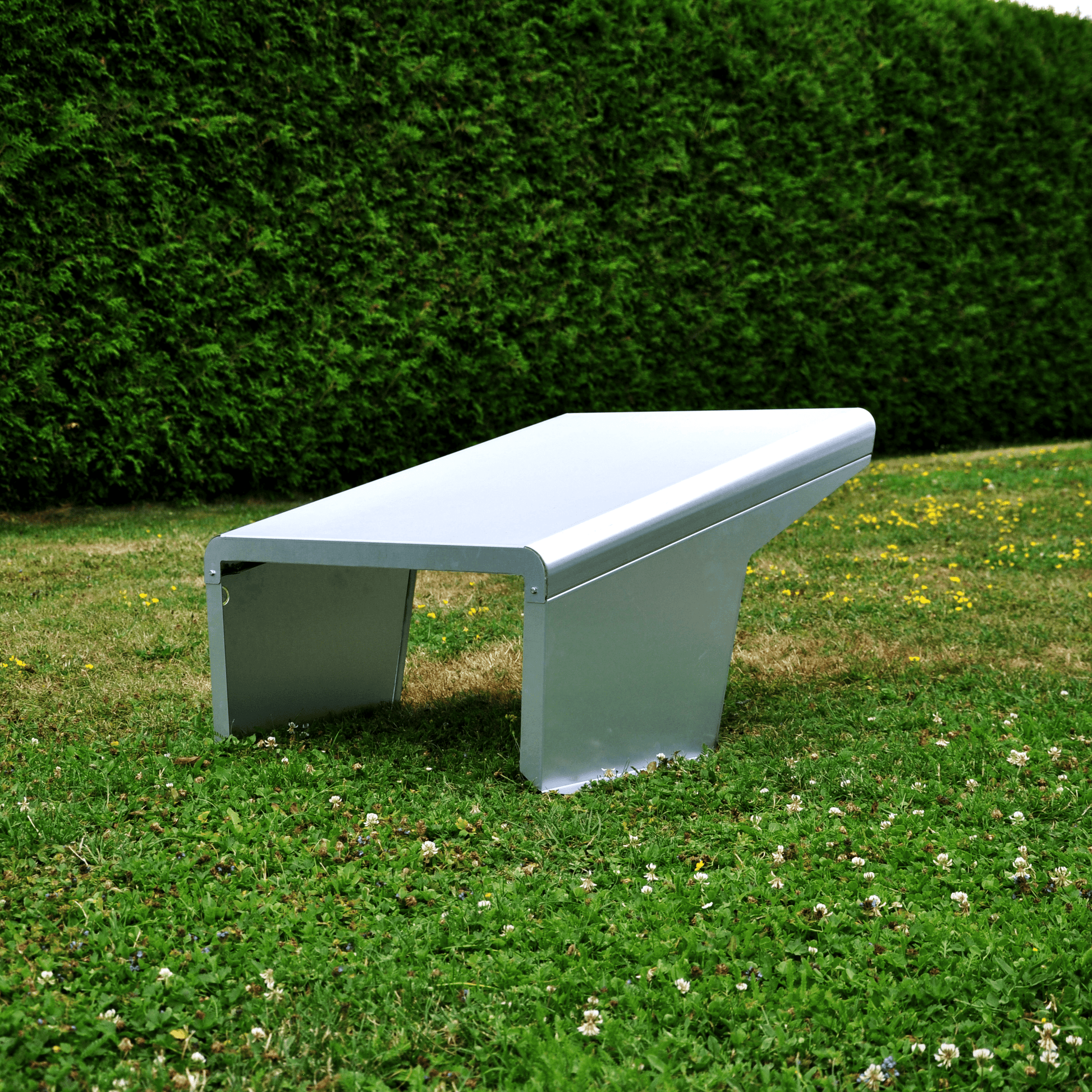 Metall - Garage für Mähroboter – Schutz vor Sonne & Regen – Universal - Exact Designs